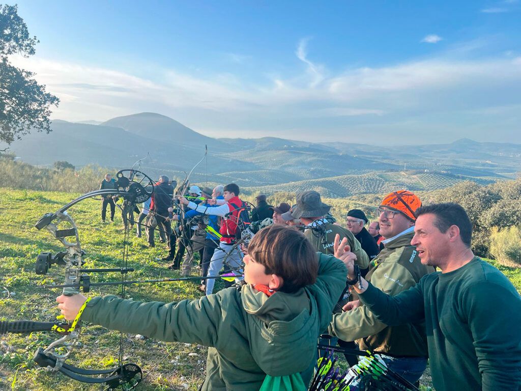 Cabra acoge la primera prueba del Campeonato Andaluz de Recorridos de Caza con Arco 2025